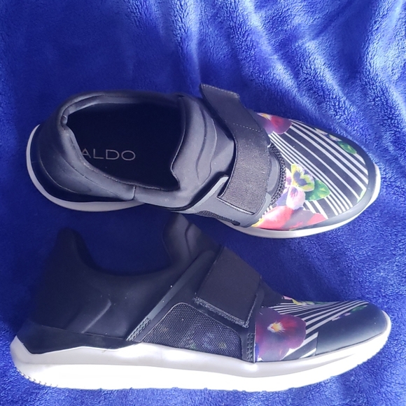ALDO floral velcro sneakers - Picture 2 of 4
